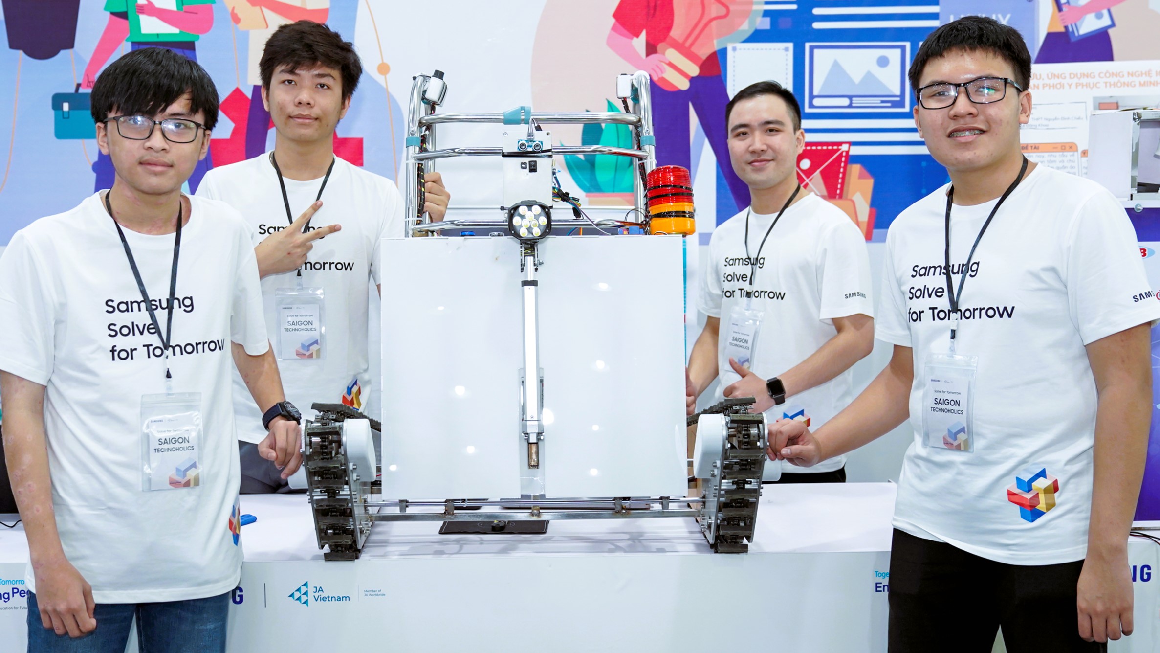 Saigon Technoholics